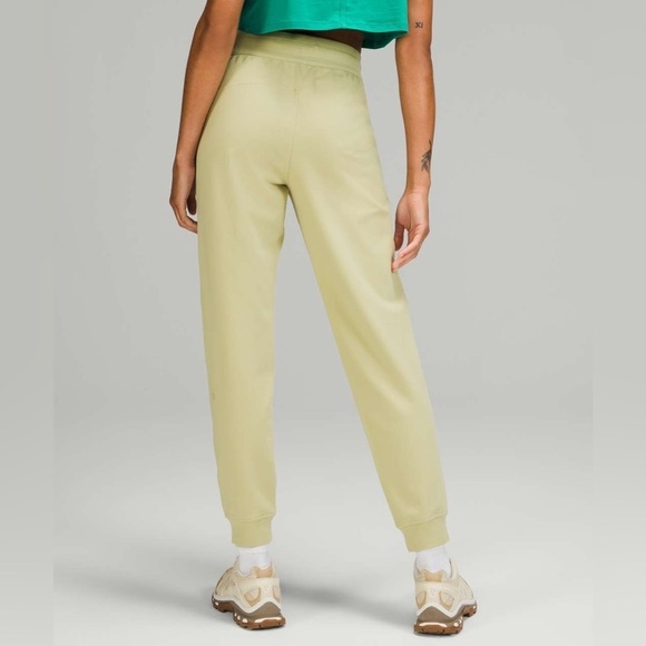 Lululemon Scuba High-Rise French Terry Jogger Size 10 - Picture 3 of 15